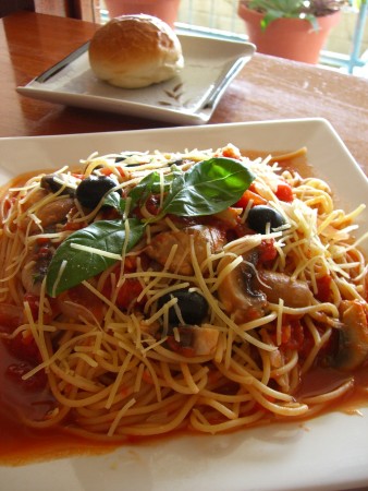 Mushroom Spaghetti 蘑菇義大利麵 $13